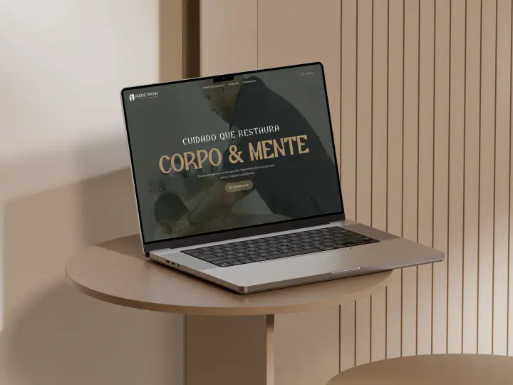 Site André Rocha Studio em laptop